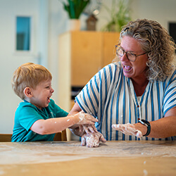 Je hebt hier aan een  half woord voldoende